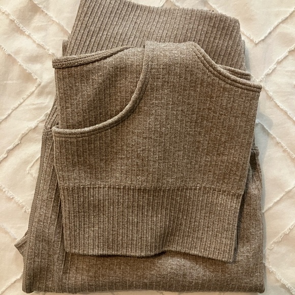 Lilia’s Active Set - Picture 8 of 8